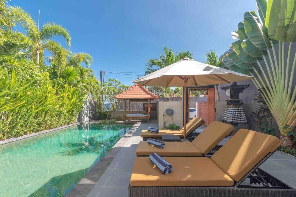 Villa Royal Singaraja エクステリア 写真