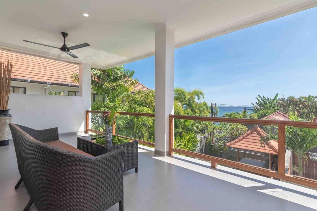 Villa Royal Singaraja エクステリア 写真