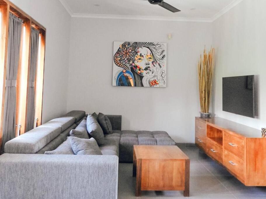 Villa Royal Singaraja エクステリア 写真